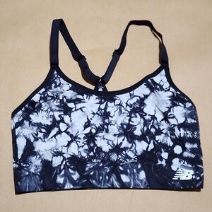 New Balance Women's Black And White Sports Bra XL